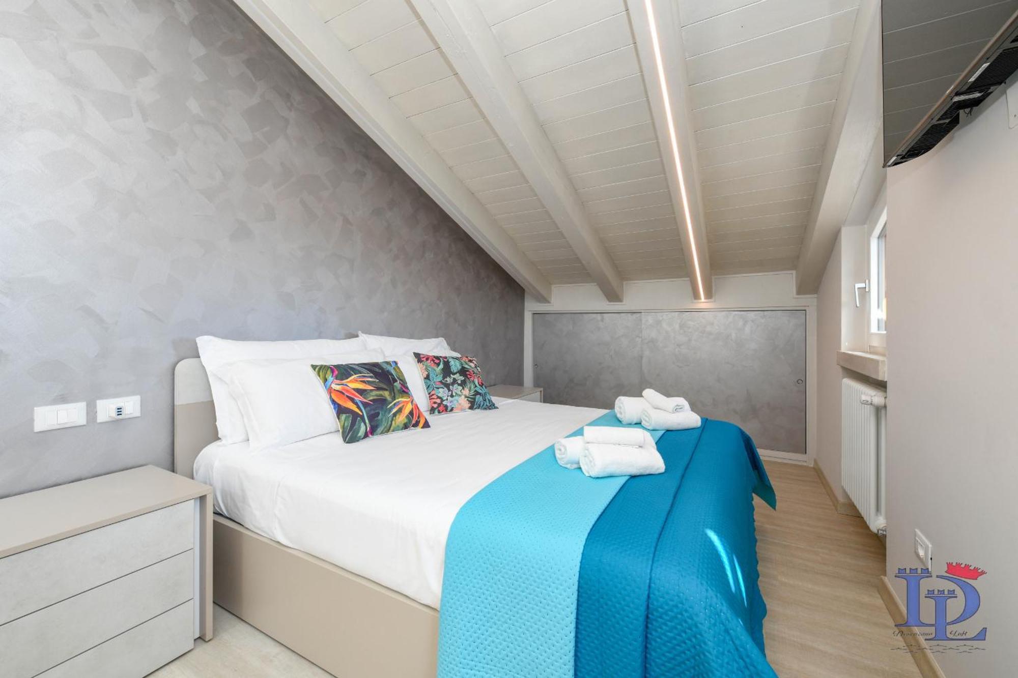 Desenzanoloft Official Partner Marriott Homes & - H2o Inside With 3 Pools Desenzano del Garda