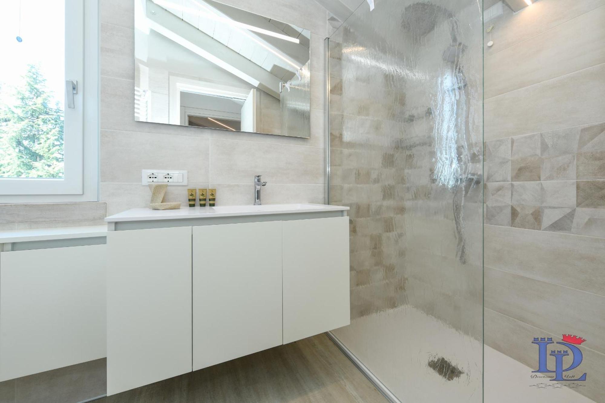 Ferienhaus Desenzanoloft Official Partner Marriott Homes & - H2o Inside With 3 Pools *